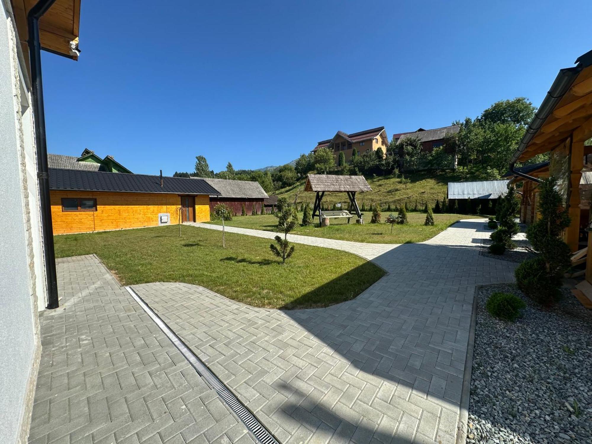 Popasul Din Vale Hotel Moisei Eksteriør billede