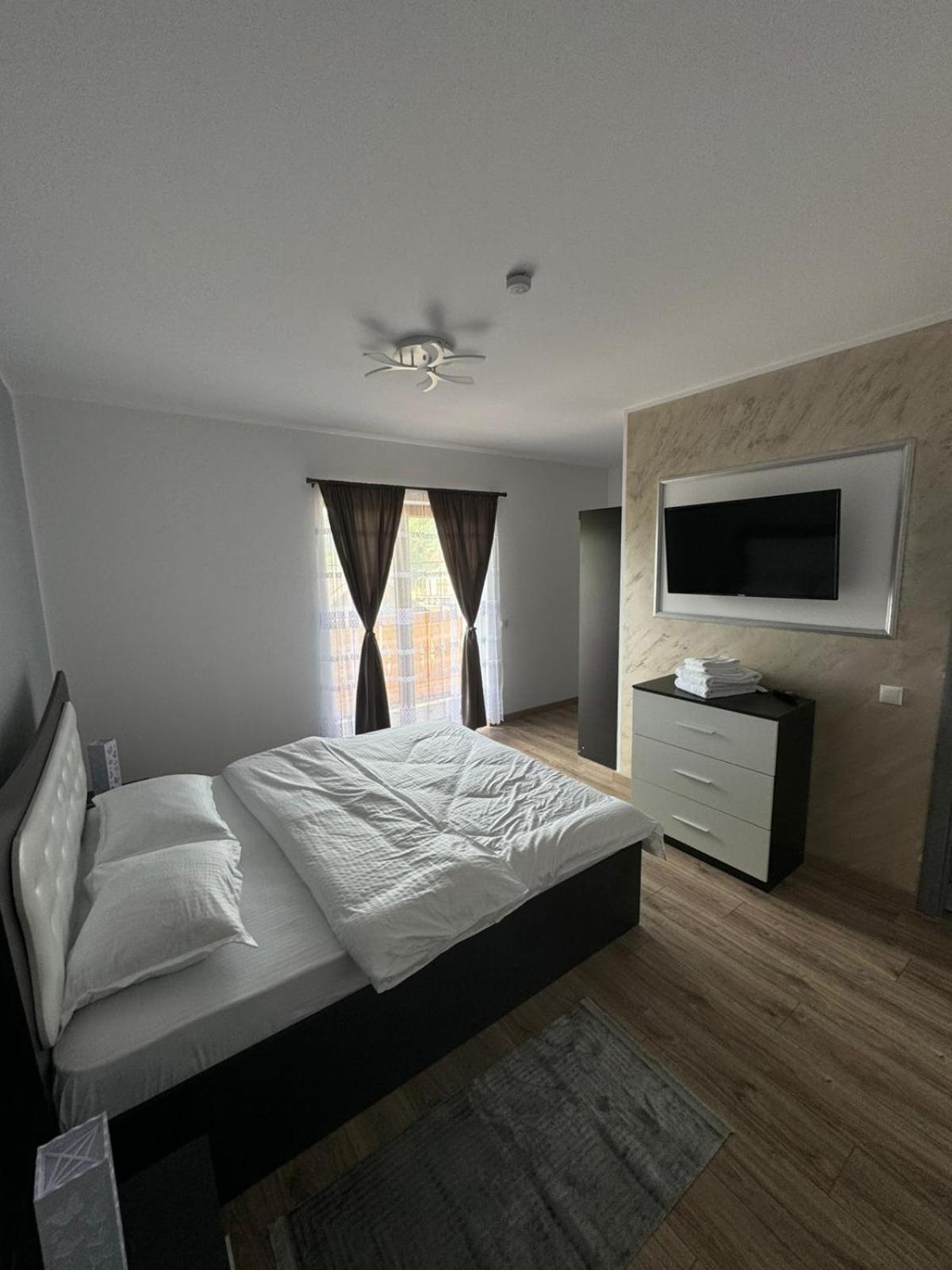 Popasul Din Vale Hotel Moisei Eksteriør billede